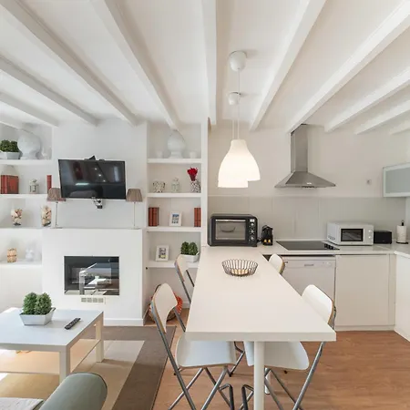Lägenhet Elegant Duplex By Downtown - Sleeps 6 *