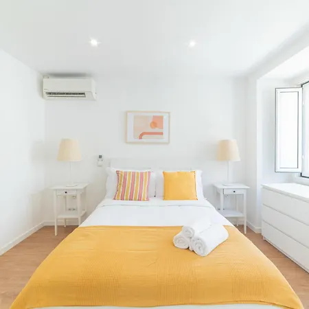 Elegant Duplex By Downtown - Sleeps 6 * Lisbon