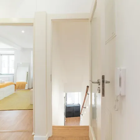Elegant Duplex By Downtown - Sleeps 6 * Lisbon